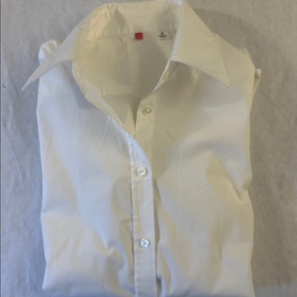 Uniqlo White Women's Button-Front Blouse - Picture 6 of 6